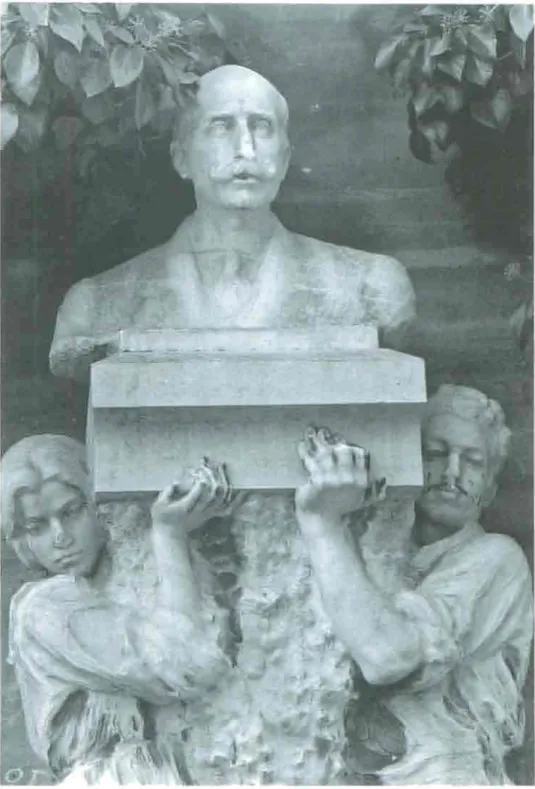 Fot. 10. Monumento de don Aniceto Coloma antes de la restauración.