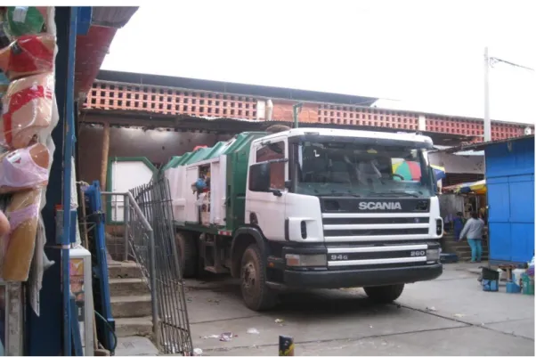 Fig. 9. Camión recolector de basura  