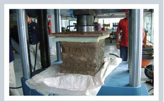 Figure 5. Compression test of adobe stacks  (Ovando de la Cruz y Ruíz Castellanos, 2010)