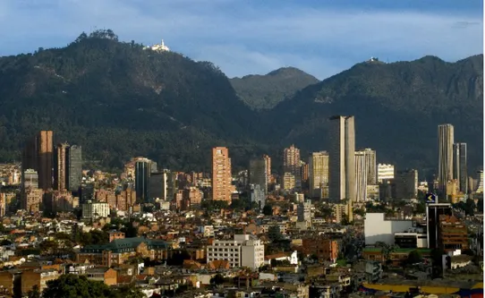 Figura 12. Panorámica de Bogotá a los cerros. Fuente: wordpress.com 