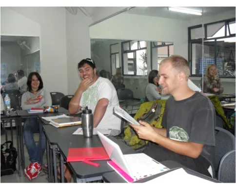 Foto 1. Alumnos de la EEE-UV en presentación oral de trabajos 