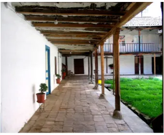 Fig. 23 Corredores del Convento de 