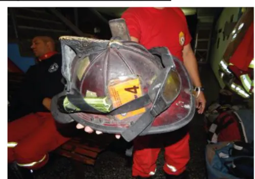 Figura 5. Casco del bombero en mal estado luego de una emergencia falsa 