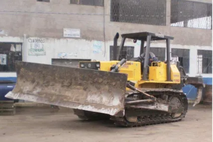 Figura 2.8.  Bulldozer New Holand D170 13                                             