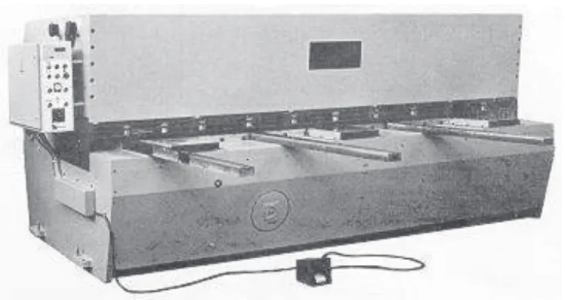 Fig. 29: Vista frontal cizalla 