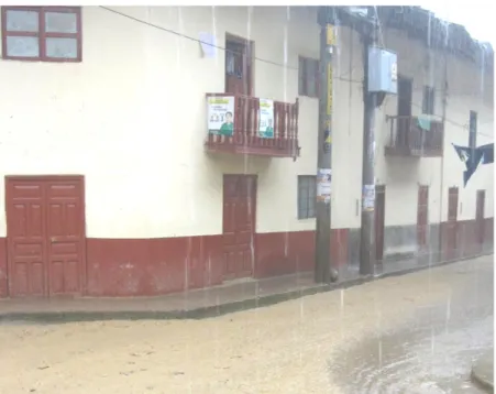 Figura 1: Las precipitaciones pluviales en Cajamarca, son una de las fuentes de  humedad en revestimientos
