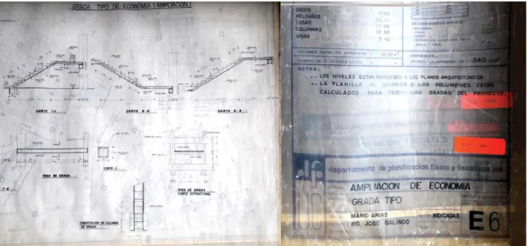 Fig 10.  Fotografía de planos de ampliacion de escaleras Fig  11.  Fotografía de membrete de lámina en la cual se observa             el nombre del arq