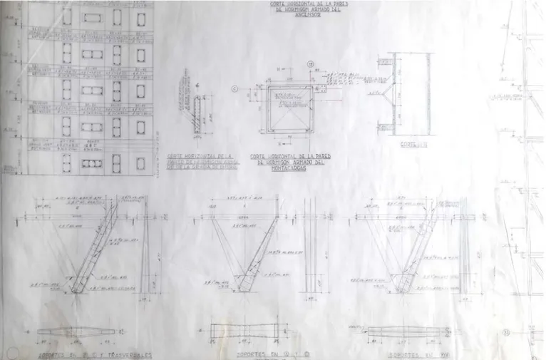 Fig 36.  Fotografía del planos estructurales del bloque construido              columnas en “V”