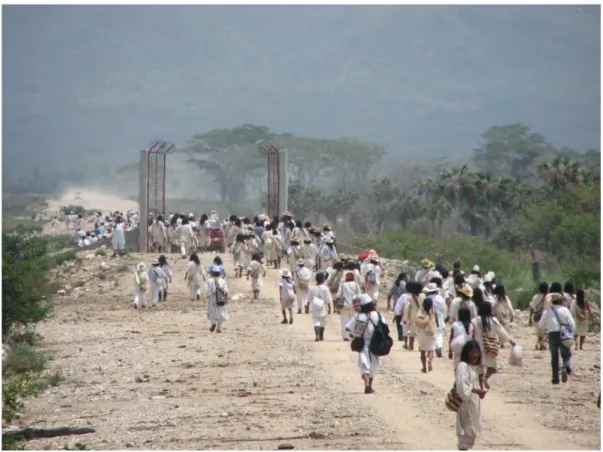 Figura 7: Marcha indígena en Puerto Brisa S.A., enero de 2009.   Fotografía: Programa por la Paz - Cinep 