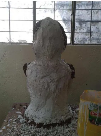 Figura 33: Ullauri, S (2014) proceso obra sammydoll busto,  molde de yeso, 