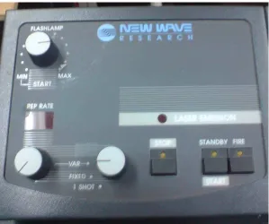 Figura 3.6 Tableros de control de las fuentes de poder. 