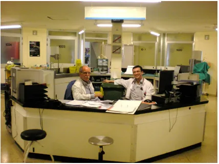 Fig 2 - The doctoral candidate and his mentor in the Bone & Joint Infection Unit 