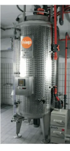 Fig. 2. Acetificador Frings. Modelo Acetator V50 automático (www.bevtec.es/Frings.html) 