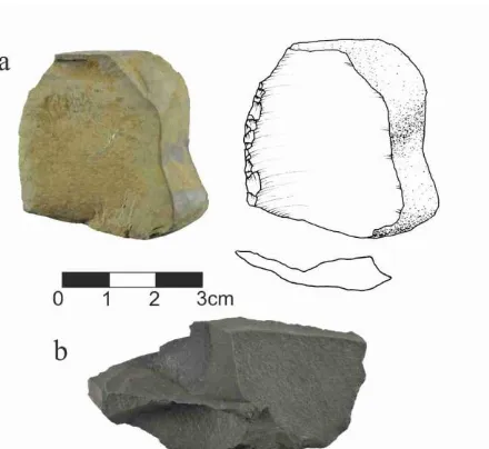 Figure 8.30 – Broken basalt side-scraper (E40-4-unV-2003) with double patina and evidence of recycling; dorsal (left) and ventral (right) faces 
