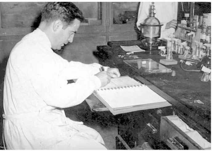 Figura 7: Jaume Palau durant la defensa de la seva tesi doctoral, 15 de juny de 1963. Arxiu de Joan Antoni Subirana 