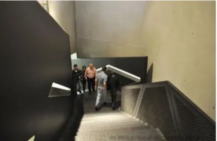 Figura 10: Escaleras internas. 
