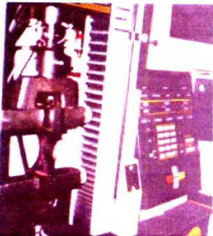 Fig.  1.16  Ensayo de  Resistencia al  Rasgado  (ASTM  D-4533) 