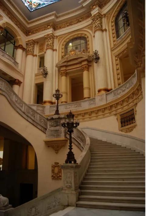Fig. 8: Detalle de la escalera de honor 