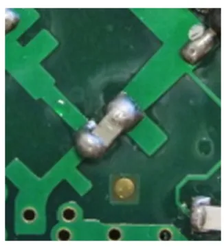 Figura 5.5: Componentes del divisor de potencia del módulo de radar HB-100 [XIV]