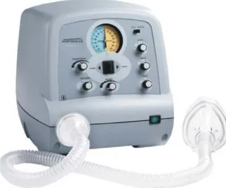 Figura 9: ( http://ventilatorpros.com/Cough-Assist-Device-with-Filter-Circuit-and-Mask-R301- http://ventilatorpros.com/Cough-Assist-Device-with-Filter-Circuit-and-Mask-R301-200.htm