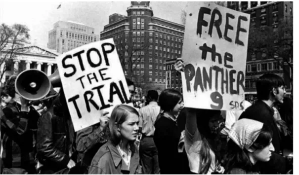 Fig. 4. Imagen de las protestas estudiantiles a raíz del  juicio por asesinato contra varios miembros del partido de  los Panteras Negras en New Haven, en el verano de 1970