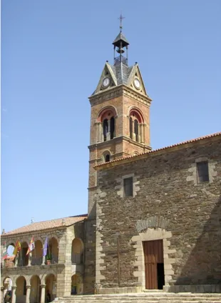 Fig.  5.  Estado actual de la  torre de la iglesia parroquial.   Carbajales de Alba (Zamora)