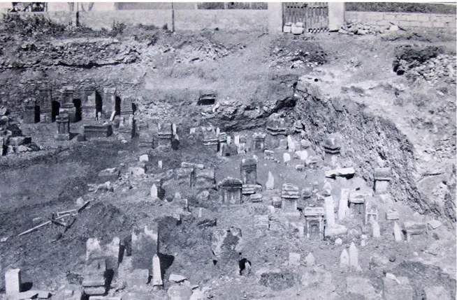 Fig. 8. Vista general del área de excavación del tofet en 1925. Khun de Prorok, Digging for Lost 