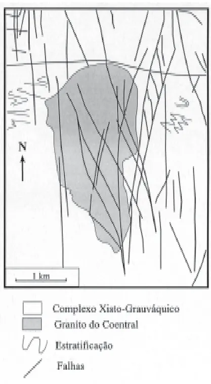 Figura 4 . Plutonito do Coentral mostrando fracturação sigmoidal, con- con-trolada por cisalhamentos norteados, direitos, correspondendo ao local C da figura 1.