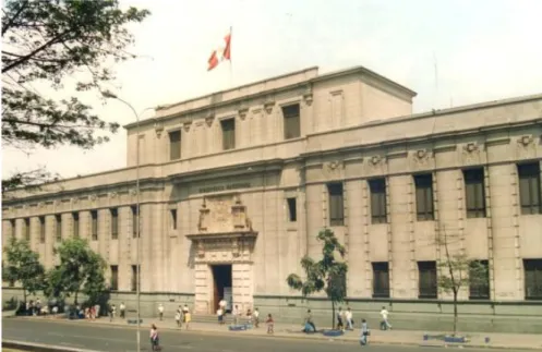 Figura 27 Biblioteca nacional, Lima