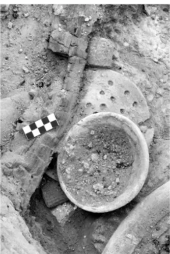 Fig. 9. Tablillas cuneiformes medioasirias in situ. Sala 3.  