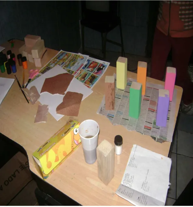 FOTO Nº 2: ELABORACIÓN DEL MATERIAL DIDÁCTICO. 