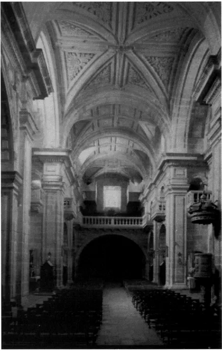 Fig.  9.- Monasterio de  San Juan de Poio. Interior. 