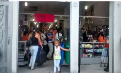 Figura  7. Clientes del supermercado 