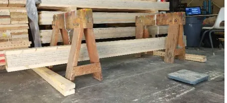 Figure 3. A beam specimen under modal testing 