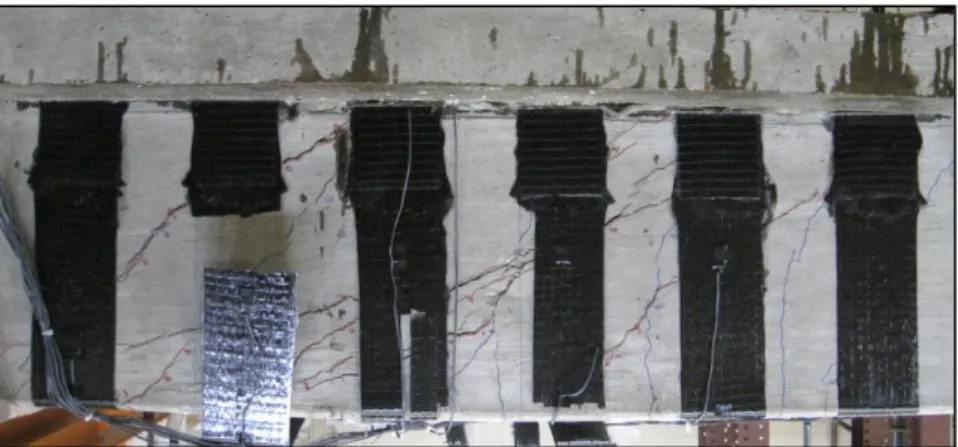 Figure  ‎ 2-13: CFRP strip rupture observed when using the modified anchorage (Quinn  2009, Kim 2011) 