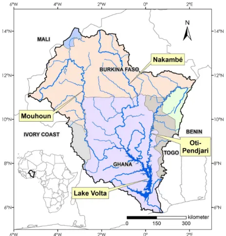 Figure  3.  The  Volta  basin  and  its  political  boundaries.  Source:  BFP  Volta  with  the  river  systems  from  Dieulin, 2007