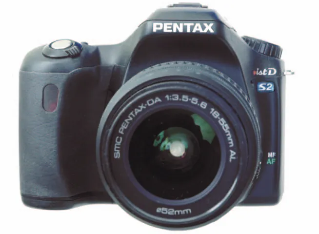Figure 2-7: Prosumer digital SLR cameras offer interchangeable lenses and other advancedfeatures.