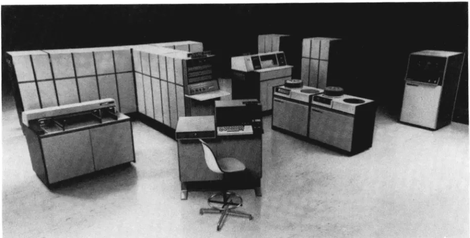 Figure 1-1. UNIVAC 90/70 System 