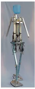 Figure 2.1: 3D passive dynamic walker with knees by Wisse