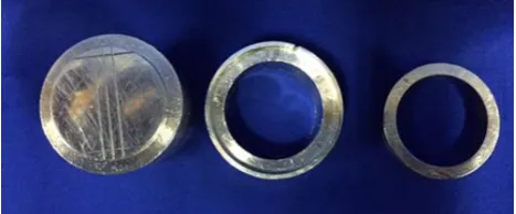Fig. 1: The mold with three horizontal and two vertical grooves 