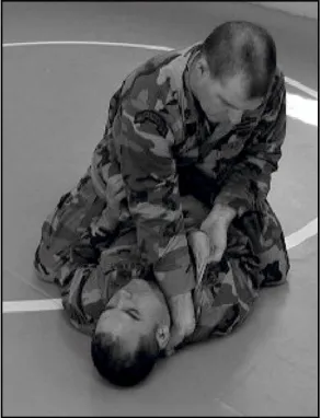 Figure 3-39. Cross collar choke from the mount, step 2.