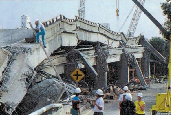 Figure 2.1: Cypress Freeway that collapsed during the 1989 earthquake 