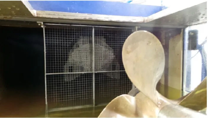 Figure 7 Testing set-up of model propeller behind wake ECT2 at a distance of 1.5 propeller diameter 