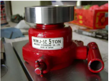 Figure 5: Final design of load sustained bond experimental rig spring under   