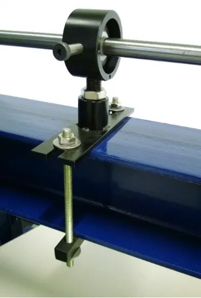 Figure 18: Bar holder clamped to support frame. 