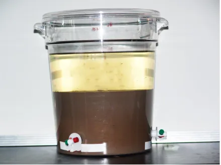 Figure 1.6: Laboratory microcosm 