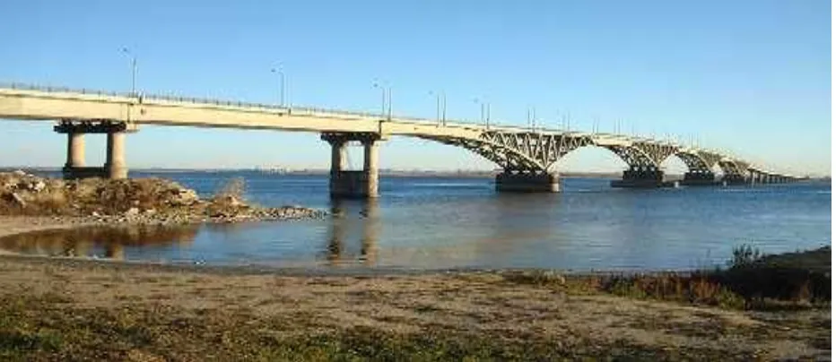 Figure 2: Saratov Arch Bridge, Russia(Snipview.com) 
