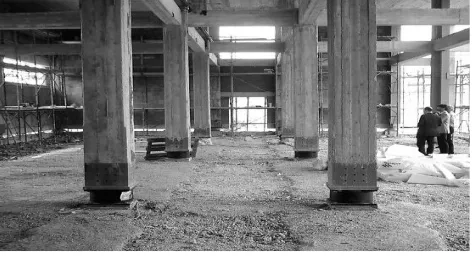 Fig. 1.9 Firemen barracks during the construction   