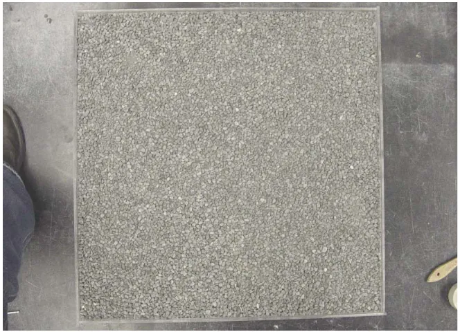 Figure  4-1 Top view of lightweight aggregate on 1/2 yd2 board 