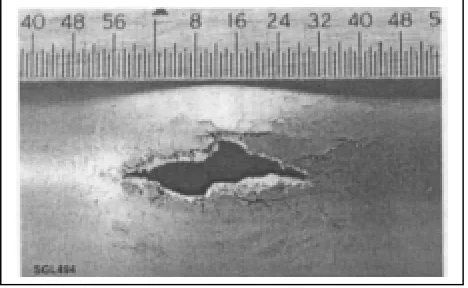 Fig.1   Failed tube from coalescence of two cracks    